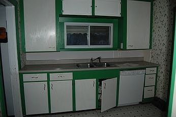 3rd image of 1442 Carman St