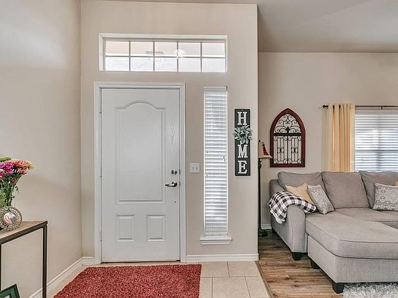 4th image of 2420 Vintage Park Ln