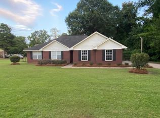 1072 Deberry Dr, Manning, SC 29102