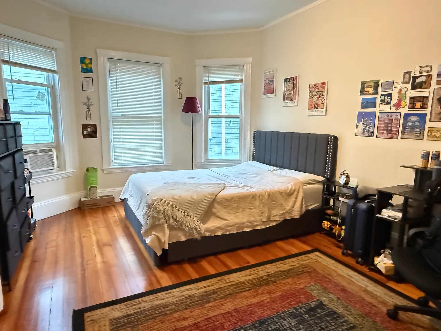 4 bed, 1627 sqft, $4,900 — Photo 4