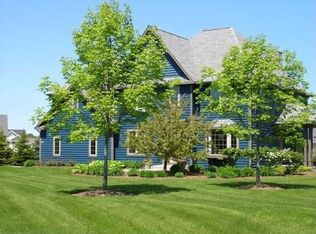3225 Limerick Ln, Sheboygan, WI 53083
