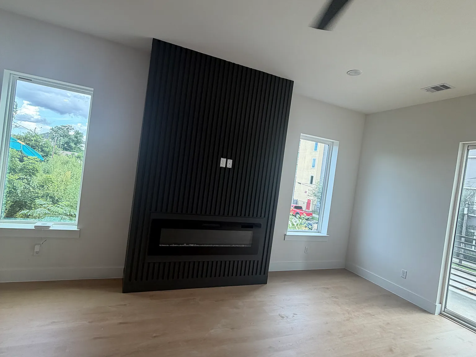 5 bed, 3000 sqft, $5,500 — Photo 3