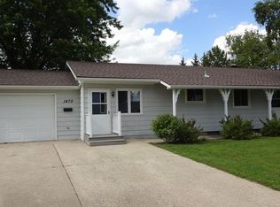 1437 Central Ave N, Valley City, ND 58072