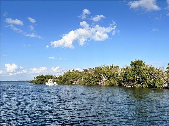 3rd image of  INDIAN FIELD KEY + ISLAND 1