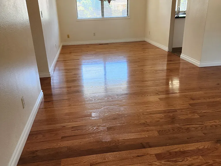 9811 NE 6th Cir — Photo 3