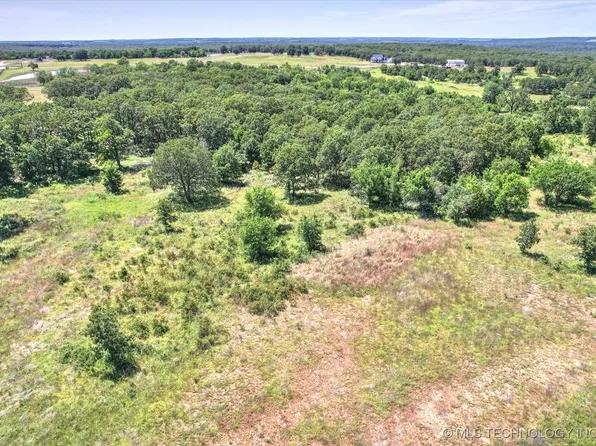 14 High Point Ln, Skiatook, OK 74070