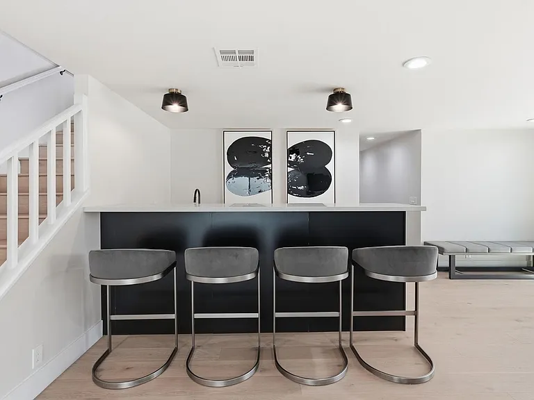 5623 E Claire Dr — Photo 31