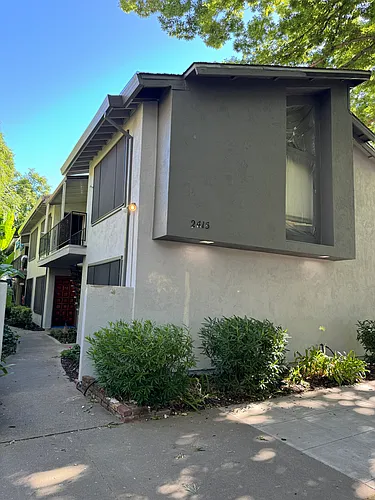 2415 G St Photo 1