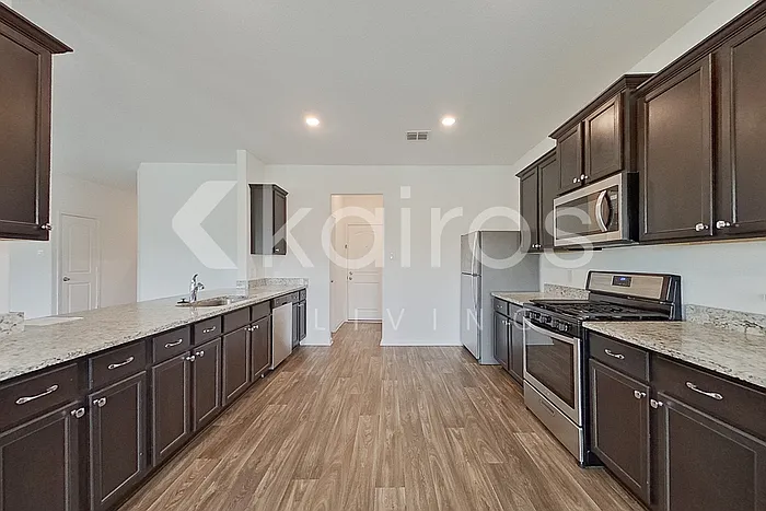 946 Shady Brk — Photo 7