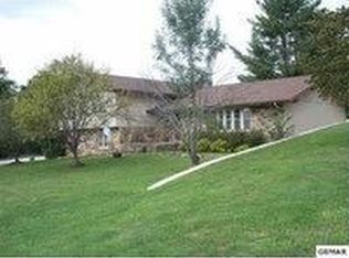 316 Pine Mountain Rd, Pigeon Forge, TN 37863
