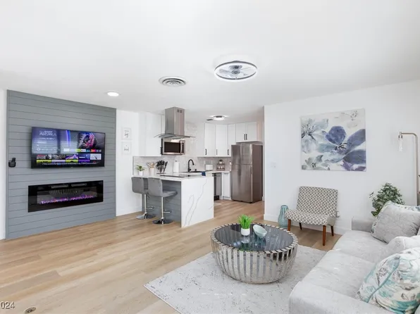 1407 Dorothy Ave Unit 4, Paradise Town, NV 89119