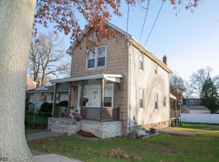 704 W Lake Ave, Rahway, NJ 07065