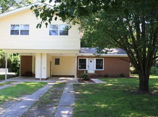 204 Greenbriar Dr, Greenville, NC 27834