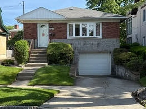 157-51 12th Rd #1, Whitestone, NY 11357