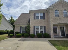 1932 Cambria Dr, Greenville, NC