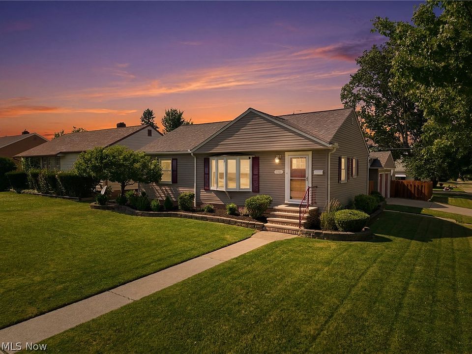 1st image of 10860 Aaron Dr