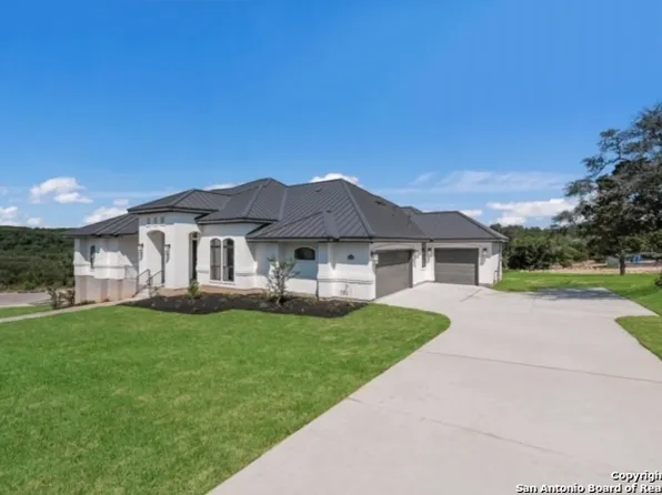 10505 Purple Hackett, San Antonio, TX 78255