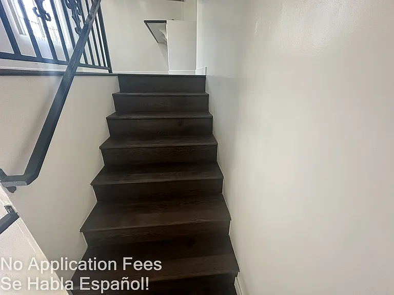 1415 Seward St — Photo 2