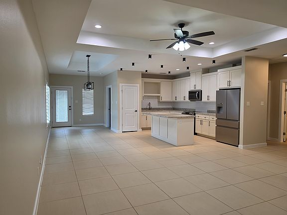 2nd image of 1903 Calvillo Dr