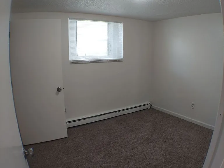 8020 Boundary Ave — Photo 3