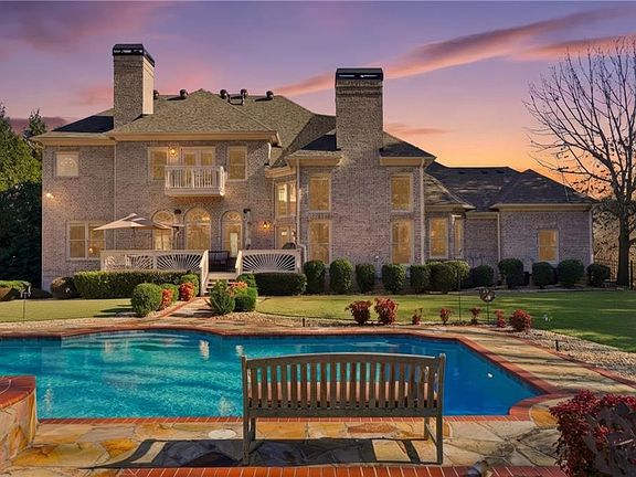 2nd image of 120 Roxbury Row