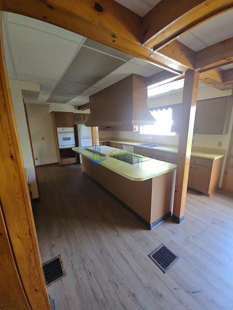 4-Bedroom House in the Hampton school district — Photo 4