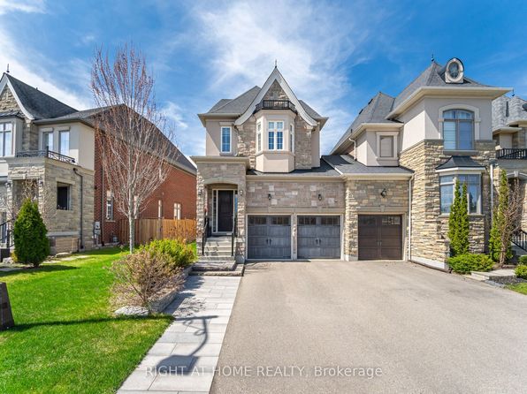77 Robert Berry Cres, King, ON L7B 0M6