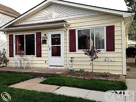 352 E BAKER