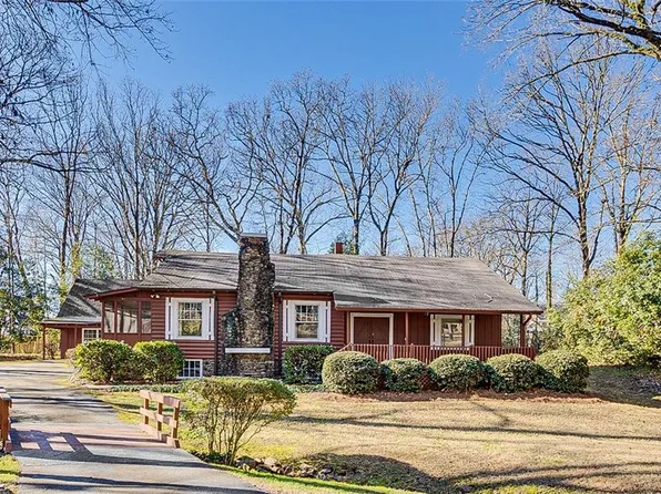 621 Mountain Rd, Asheboro, NC 27205