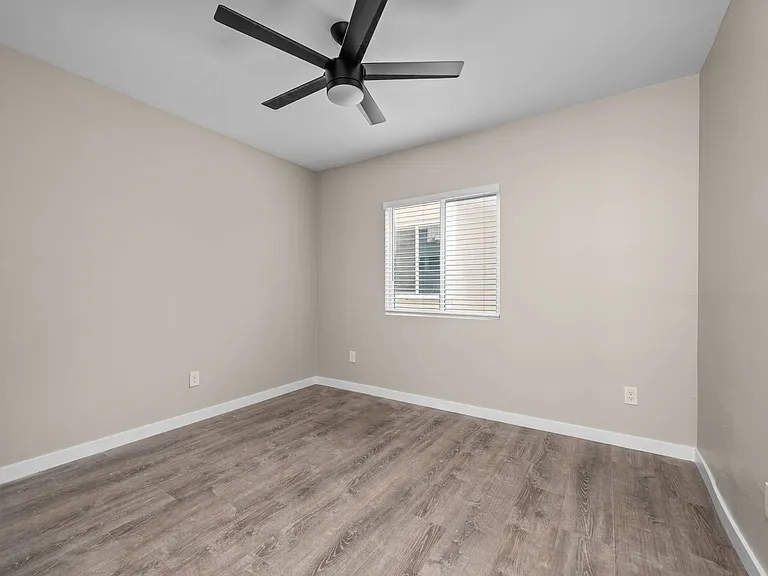 6211 Mesita Dr — Photo 13