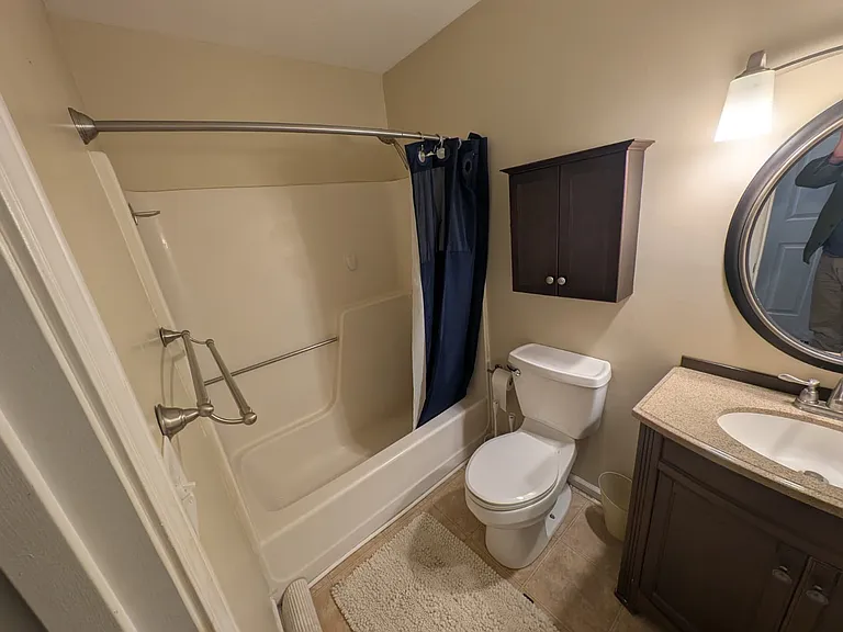 430 Adams St #5 — Photo 8