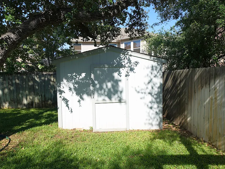 7315 Park West Dr — Photo 46