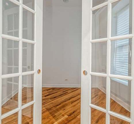 3rd image of 3550 S King Dr Unit 3
