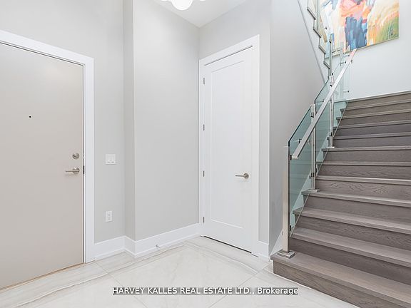 4th image of 99 John St #4802