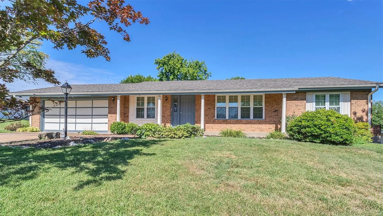 1217 Danvers Dr photo 1