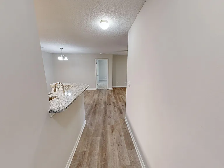 Lakeview Apartments — Photo 26