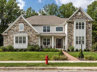 5445 Aldie Mill Dr, New Albany, OH 43054