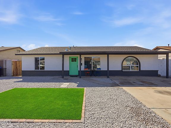 2nd image of 4929 W Berkeley Rd