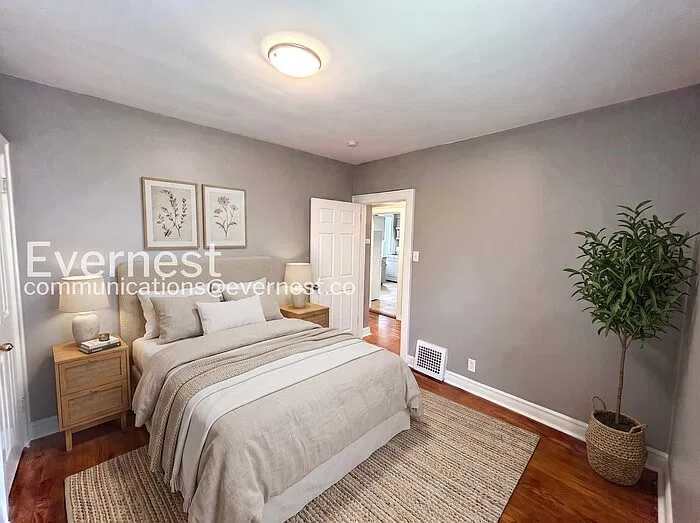 3 bed, 1.0 bath, 1080 sqft, $1,095 — Photo 4