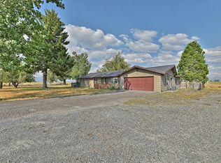 9151 Spring Lake Rd, Klamath Falls, OR 97603