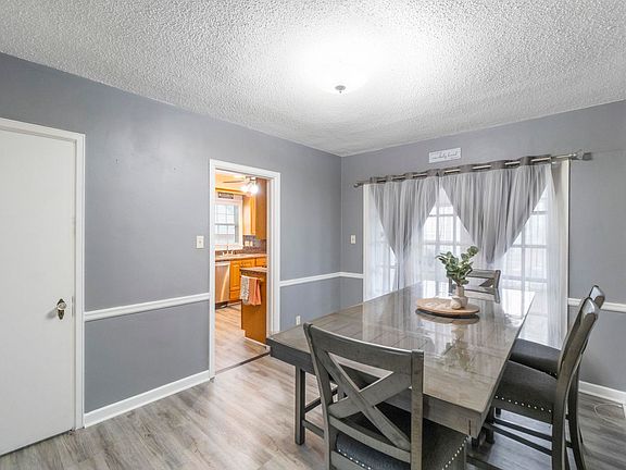 5th image of 151 Hawthorne Ave