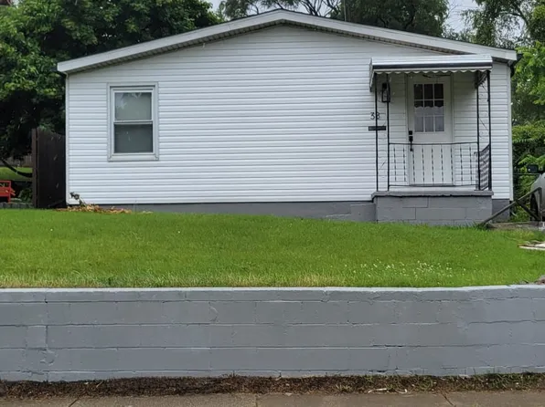 38 Earlmoor Blvd, Pontiac, MI 48341
