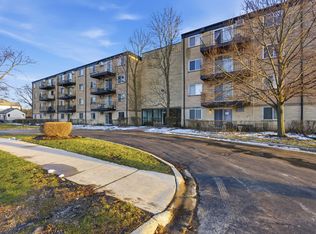 2515 E Olive St APT 1C, Arlington Heights, IL 60004