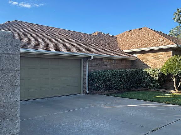 Side entry garage