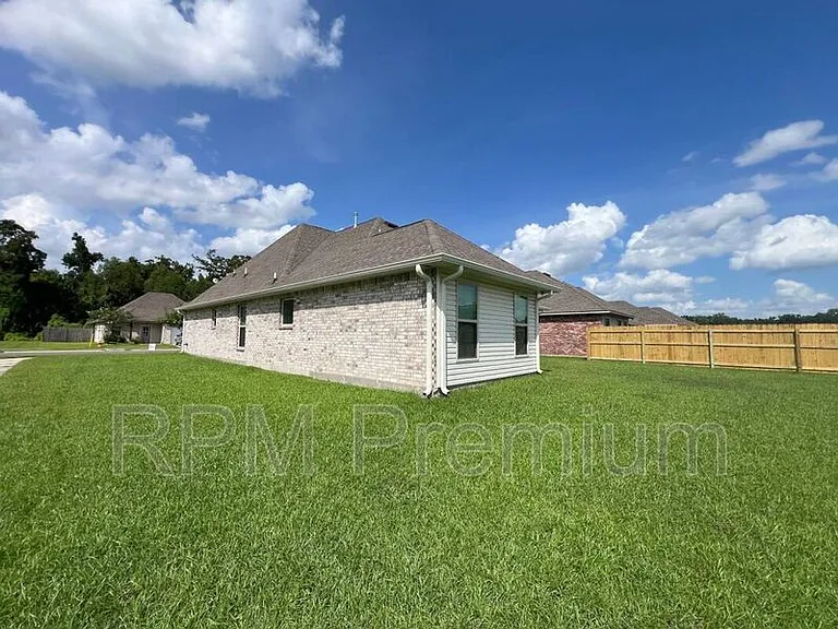 7108 Kenilworth Crossing Ave — Photo 40