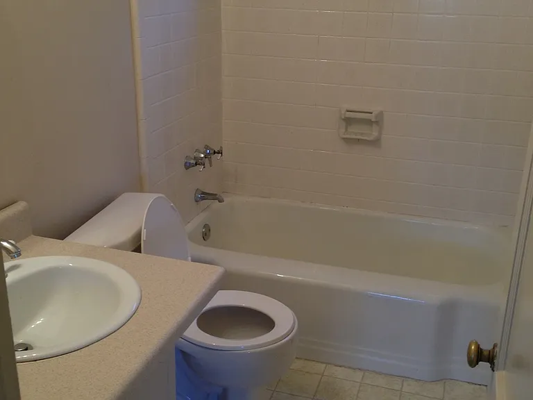 1102 Neal St — Photo 6