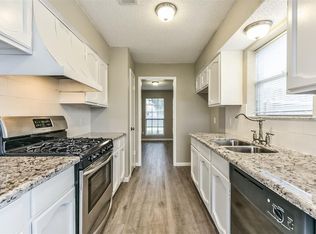 907 24th Ave N, Texas City, TX 77590