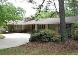 1318 Richmond Ct, Cary, NC 27511