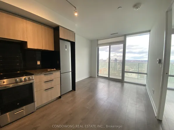501 Yonge St #3608, Toronto, ON M4Y 1X9