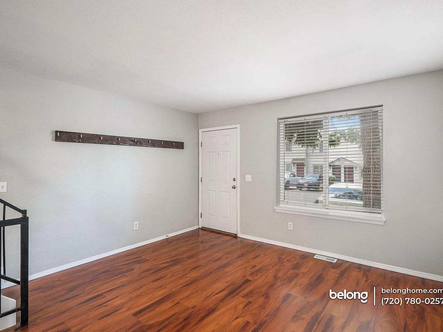 3 bed, 3.0 bath, 1450 sqft, $2,025 — Photo 3